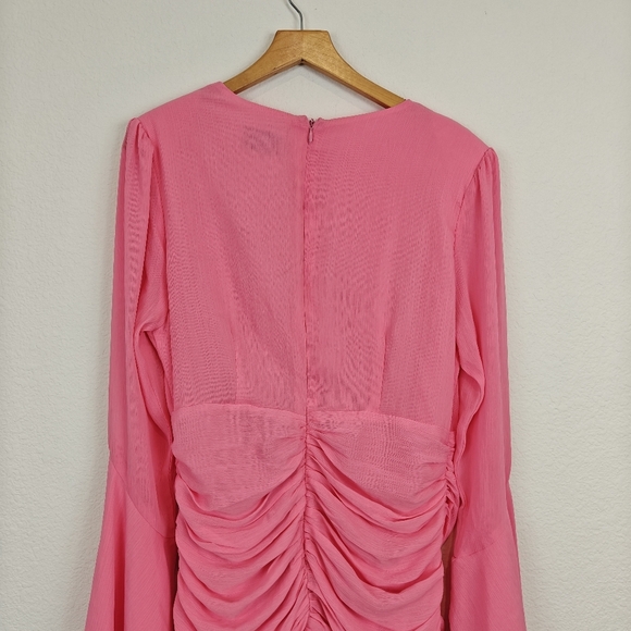 RUNAWAY The Label Suzy Mini Dress Flared Sleeves Deep V-neck In Bubblegum LG - Picture 15 of 15